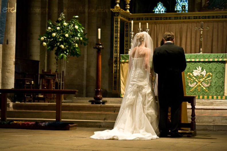 Romsey abbey wedding - blessing at high altar